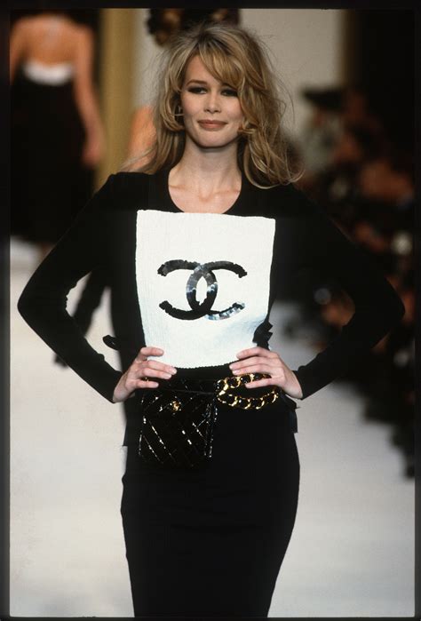 Chanel in the ’90s: The Best Supermodel Runway。